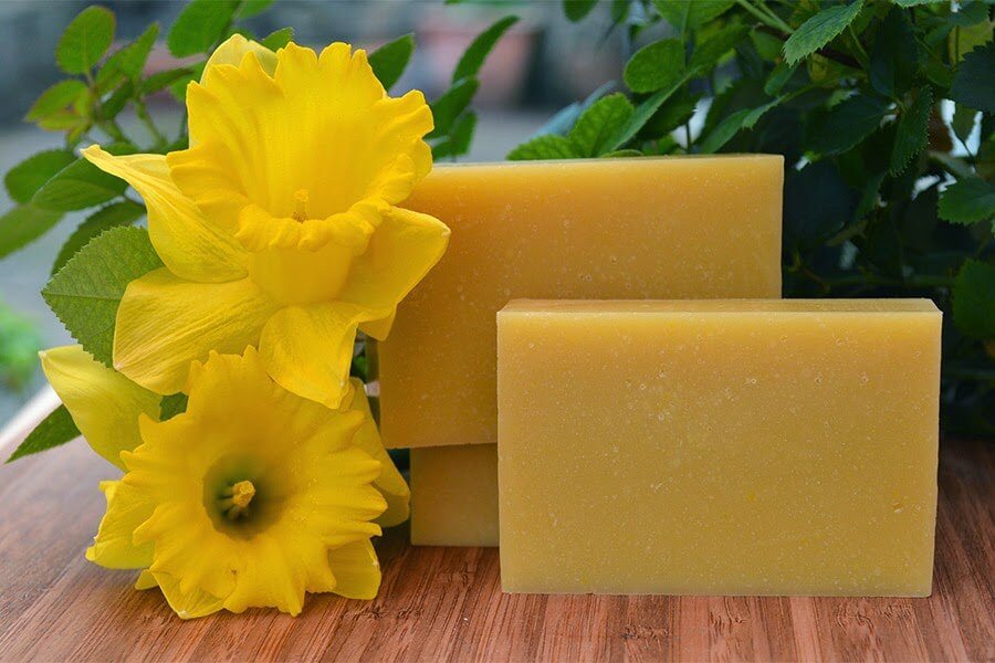 daffodil-soap1